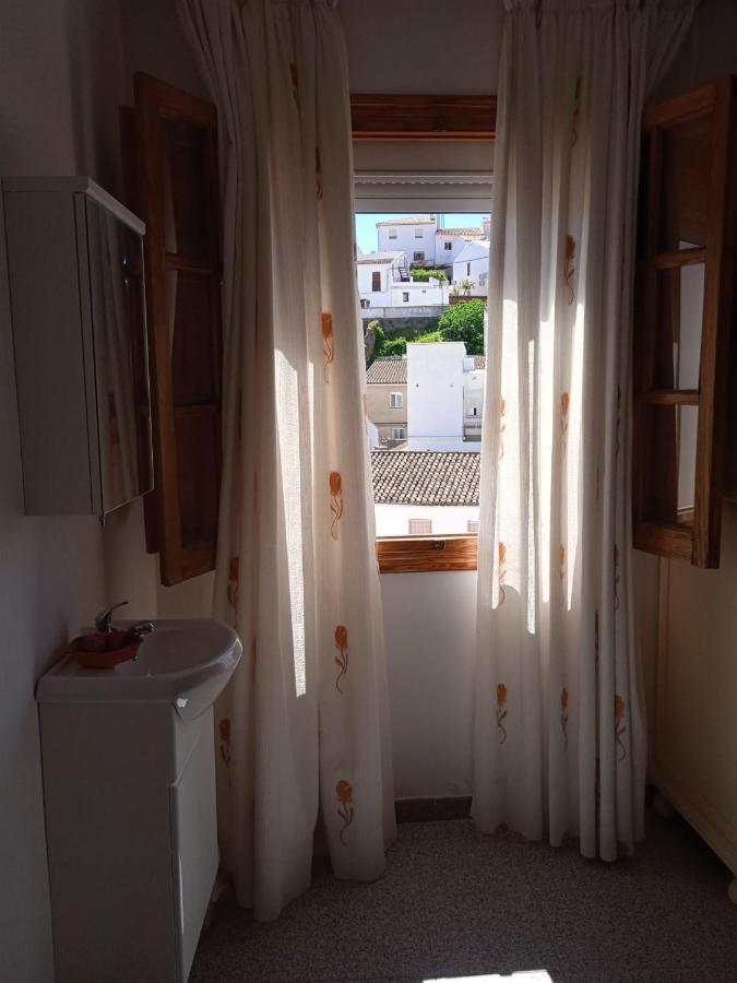 Pension La Sierra Cortes de la Frontera Exteriör bild