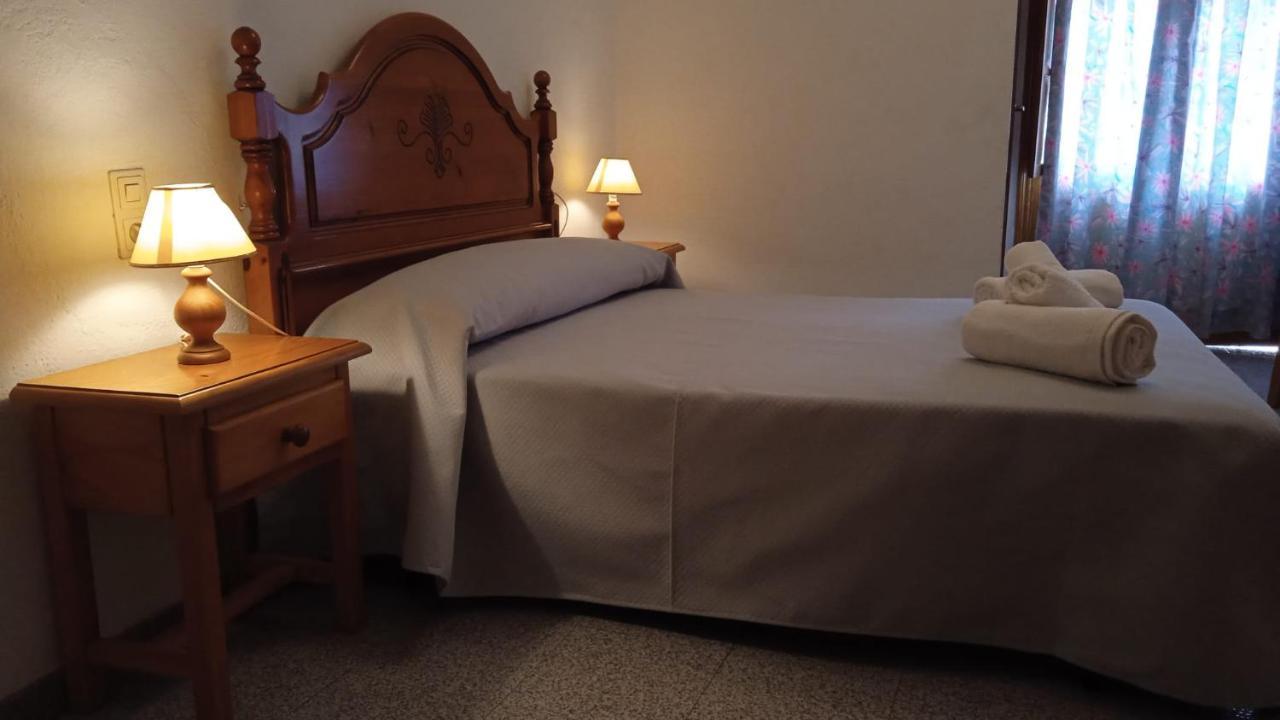 Pension La Sierra Cortes de la Frontera Exteriör bild