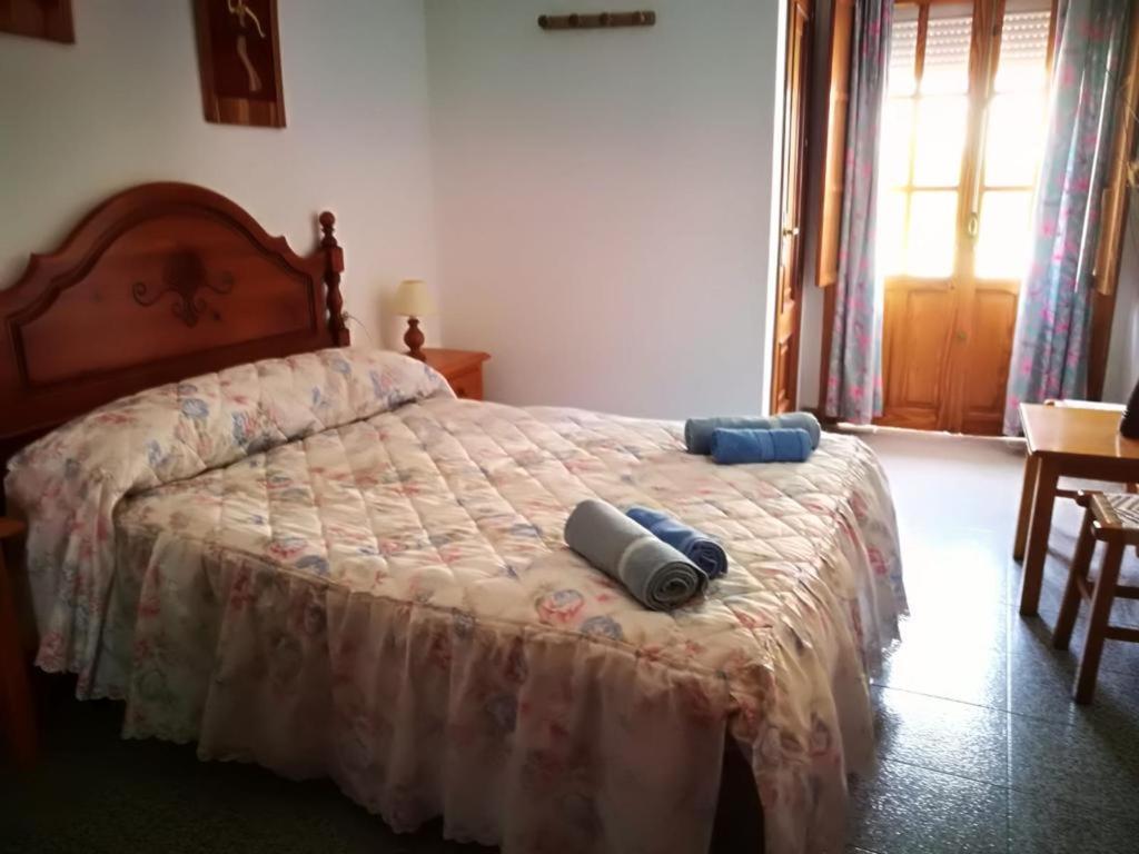 Pension La Sierra Cortes de la Frontera Exteriör bild